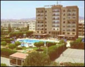 Castle Hotel Apts Limassol Eksteriør billede