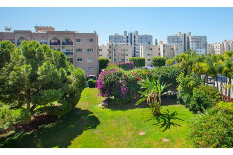 Castle Hotel Apts Limassol Eksteriør billede